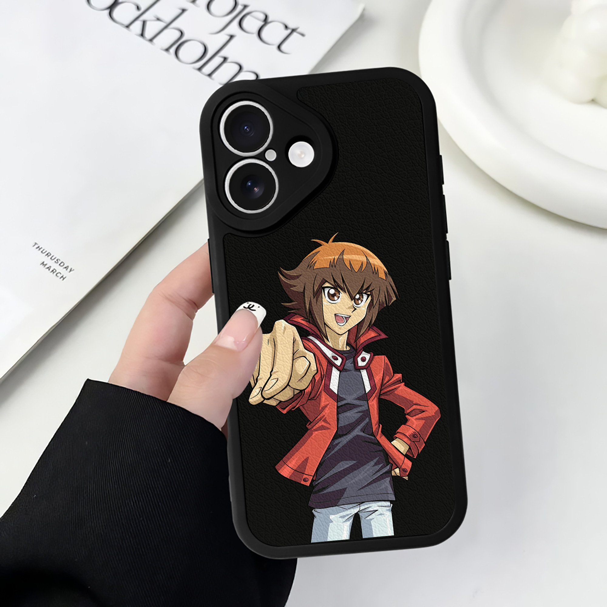 遊☆戯☆王 Yu-Gi-Oh! 【iPhone 16シリーズ対応】シリコンスマホケース（レザー調） 材質：シリコン